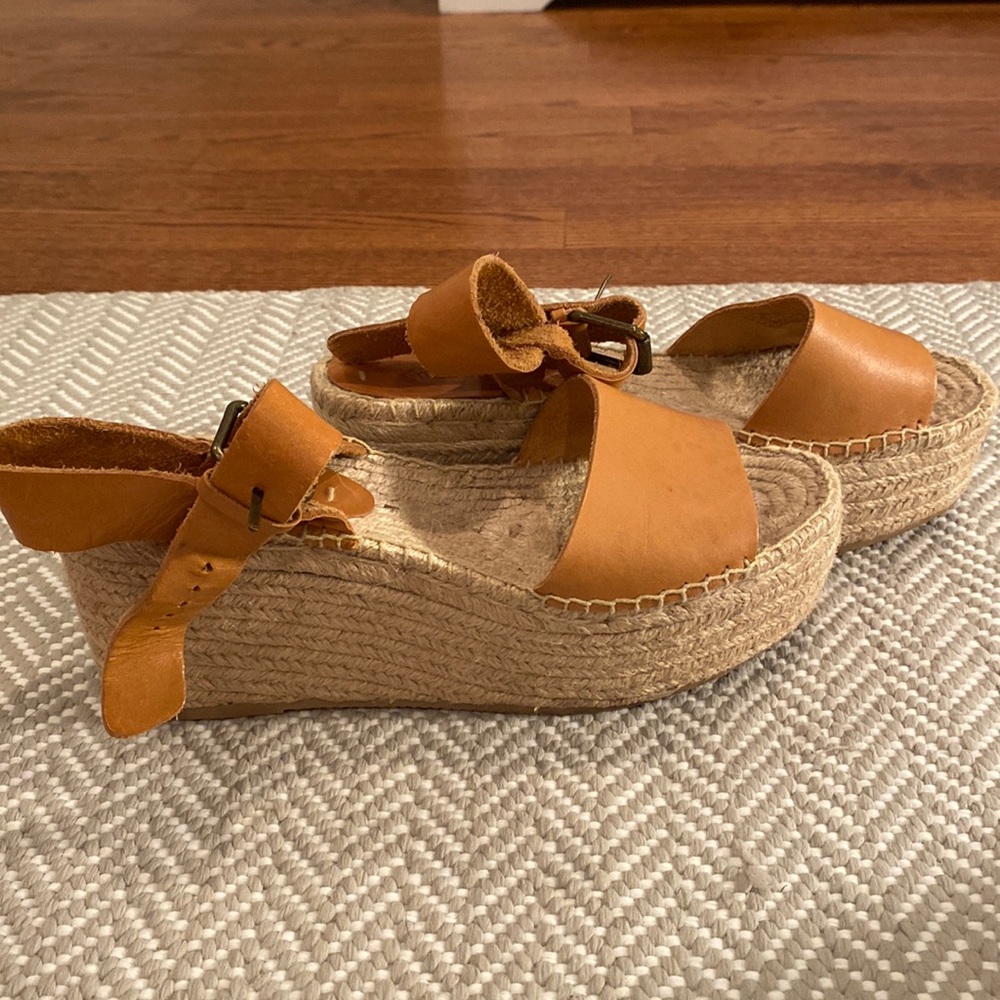 Tan soludos with woven platform and straps